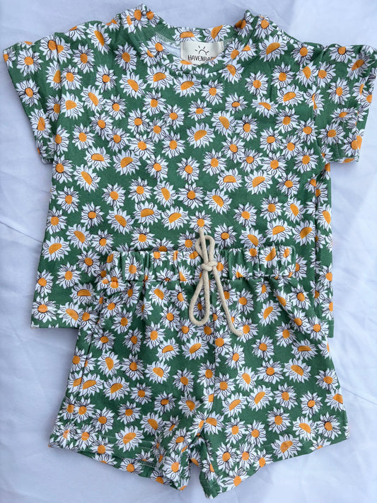 Green Daisies Cotton Two Piece Short Sleeve Set